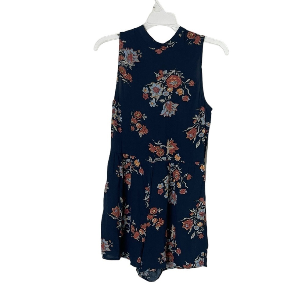 Xhilaration size small blue floral‎ romper